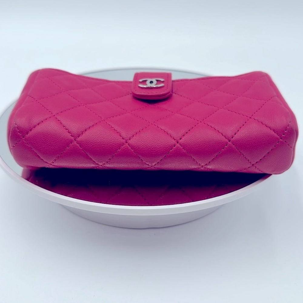 CHANEL Matelasse Lambskin Quilted Mini Clutch with chain and SUEDE DUST BAG - Picture 9 of 9